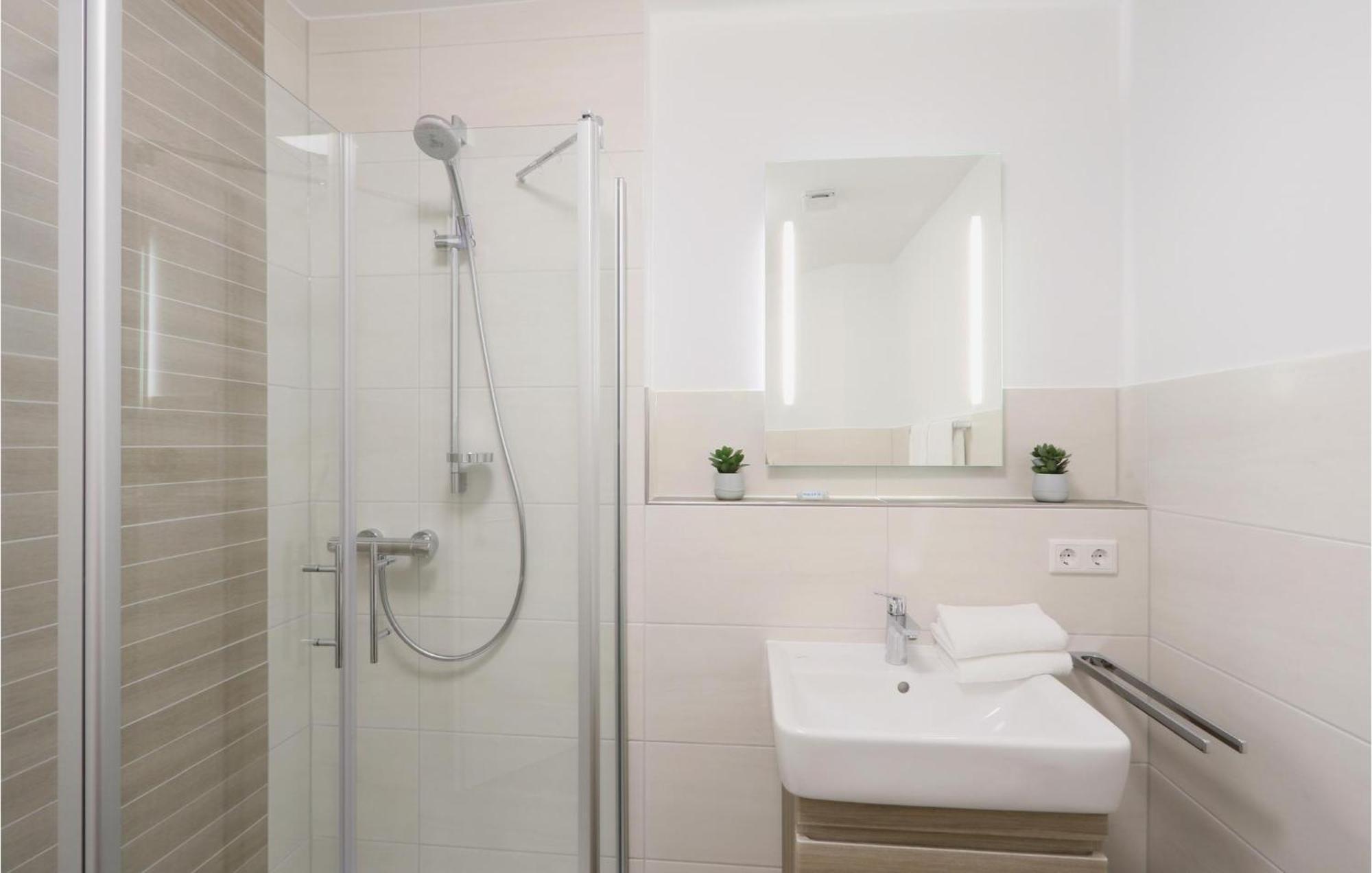 Gorgeous Apartment In Dagebuell With Kitchenette Exteriör bild